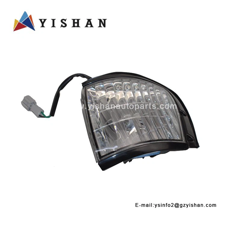 いすゞ TFR2000 フロント ターン ランプ R 8923703510 371220004